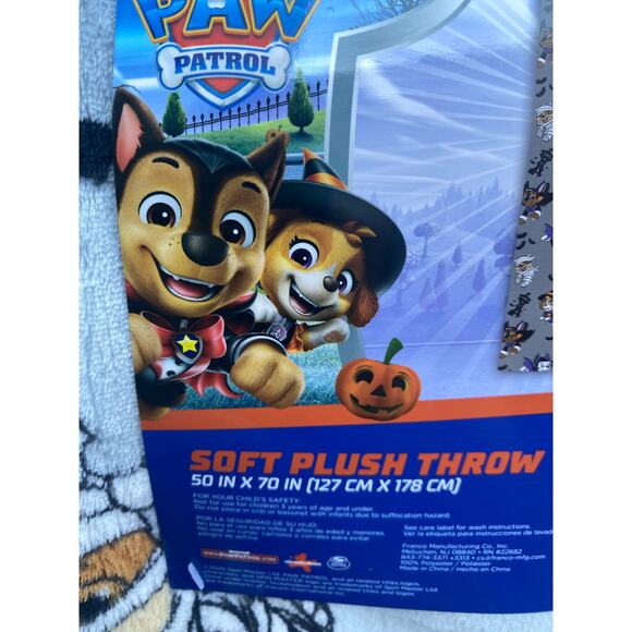Paw Patrol Halloween Throw Blanket 50x70 – Chase Skye Vampires Mummies Ghosts - Picture 5 of 5